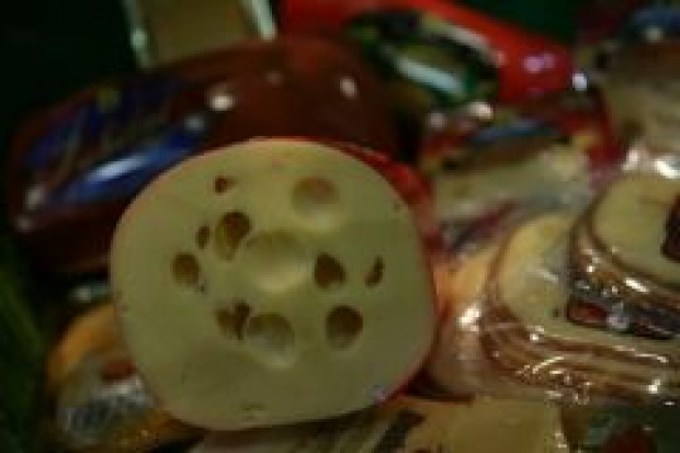 Mleczarnie zainwestują miliony w rozwój produkcji serów