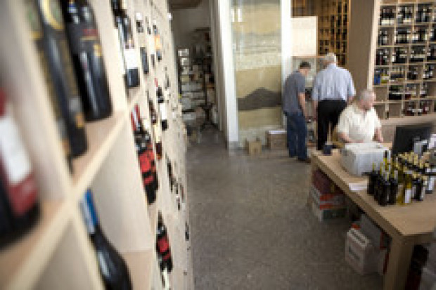 Wkrótce będzie można kupować tłoczone w Polsce wino gronowe