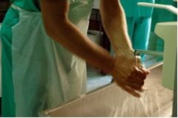 Niedbałość pracowników zagraża higienie w zakładach spożywczych