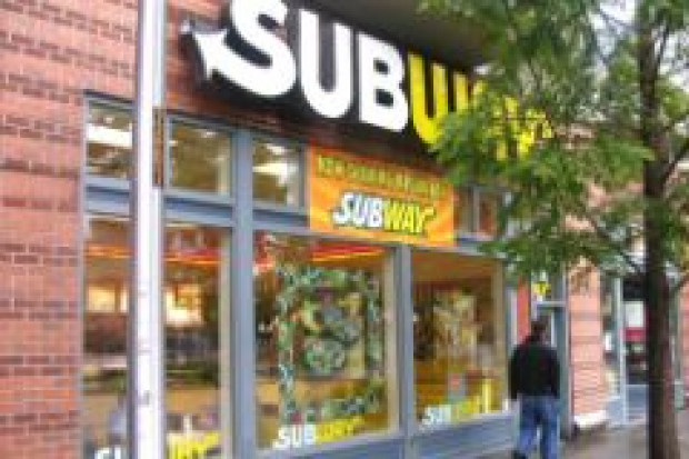 Subway wyda 60 mln zł na rozwój sieci lokali przy stacjach paliw