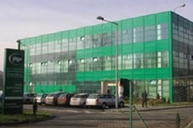 Jago sprzedaje działkę z własnymi z magazynami, aby mieć pieniądze na dalsze akwizycje