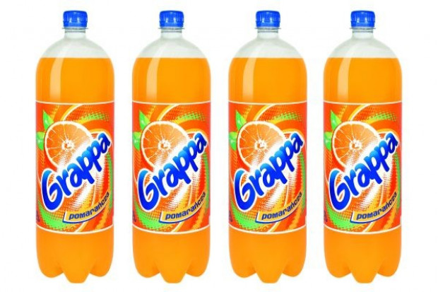 Grappa pomarańczowa w większej butelce