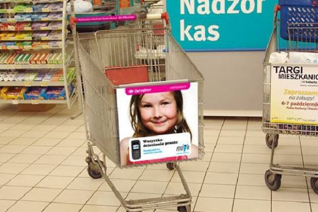 fot. www.gsmonline.pl Carrefour Mova sprzedał ponad 100 tys. kart SIM w ciągu roku działalności
