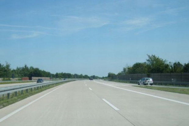 Dolnośląskie: Kobieta jechała po autostradzie 235 km/h