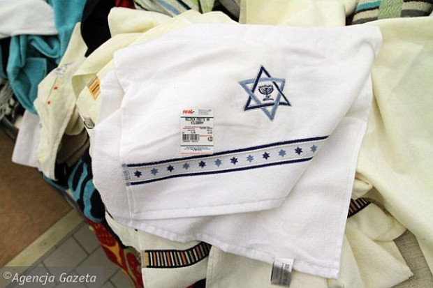 fot. Gazeta Wyborcza Real sprzedaje ręczniki na wagę z Gwiazdą Dawida
