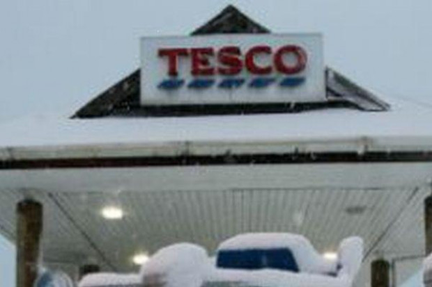 fot. i.dailymail.co.uk Tesco szacuje straty spowodowane śniegiem i srogą zimą nawet na 250 mln funtów