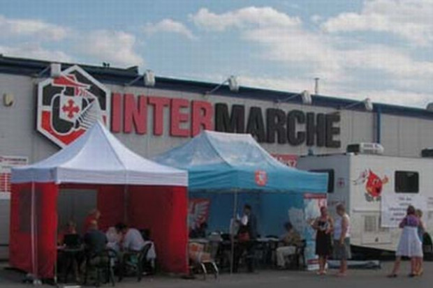 fot. PCK Sieć Intermarche zamyka market w Dębicy. Działkę chce sprzedać