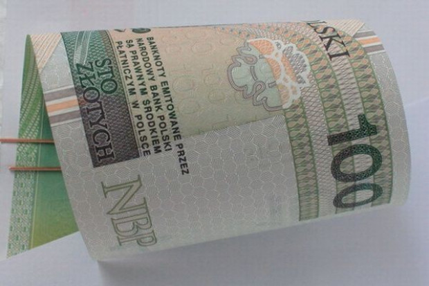 Rząd proponuje wzrost płacy minimalnej od 2011 r. o 5,2 proc.
