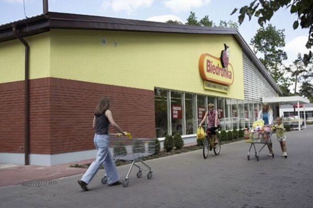 Biedronka coraz bardziej convenience. Sieć wydłuża godziny otwarcia wybranych sklepów