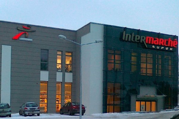 Ofertę Intermarché Super w Trzebini uzupełnia funkcjonująca w tym samym budynku mini galeria handlowa Sieci Intermarche i Bricomarche otwierają kolejne sklepy