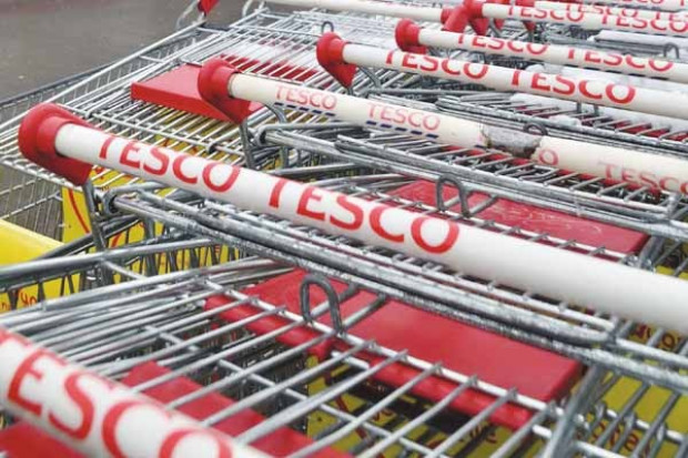 Tesco wjedzie do domów