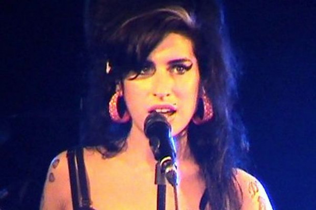 Źródło fot. Wikipedia Amy Winehouse nie żyje