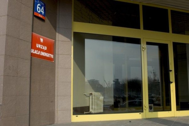Budynek URE w Warszawie Dynamicznie wzrasta liczba przedsiębiorców, zmieniających dostawcę energii