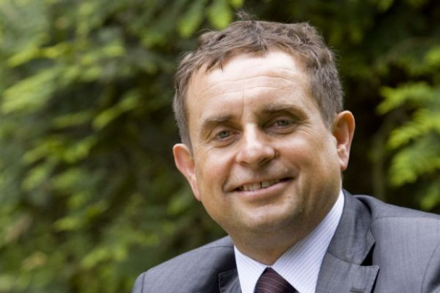 Bernard Węgierek, prezes ZPC Otmuchów SA Prezes Otmuchowa: Wyższy VAT na chipsy i chrupki może wywołać falę upadłości mniejszych producentów