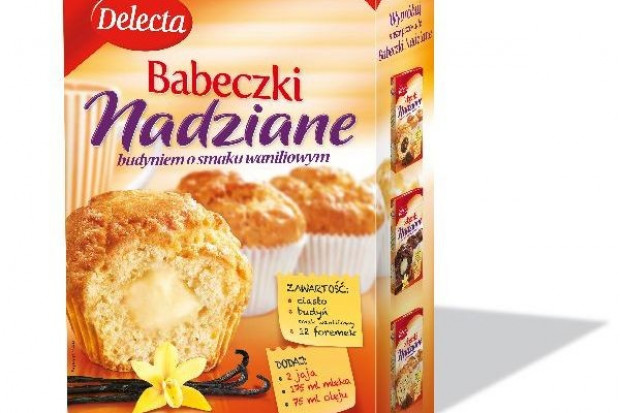 Babeczki nadziane budyniem lub płatkami czekolady