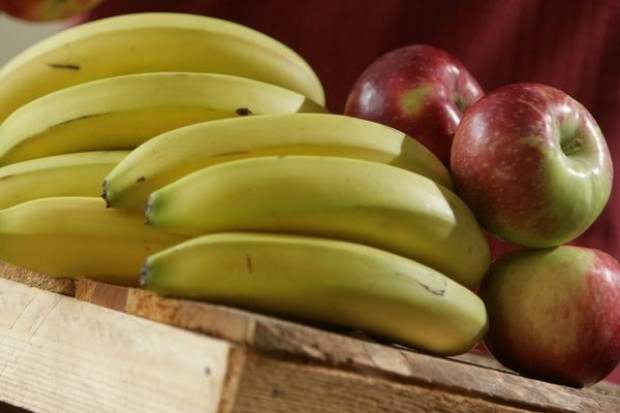 Rocznie zjadamy ok. 12 kg cytrusów i bananów. Fot. zelaznastudio.pl/Andrzej Wawok Spada spożycie rodzimych owoców i warzyw, ale wzrasta owoców cytrusowych