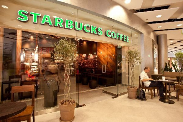 Kawiarnia w Sky Tower; Fot. Starbucks Starbucks w jednym z najwyższych budynków w Polsce