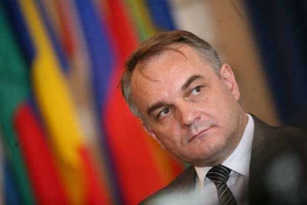 Waldemar Pawlak, wicepremier i minister gospodarki PSL złoży projekt ws. obniżenia kosztów płatności kartami