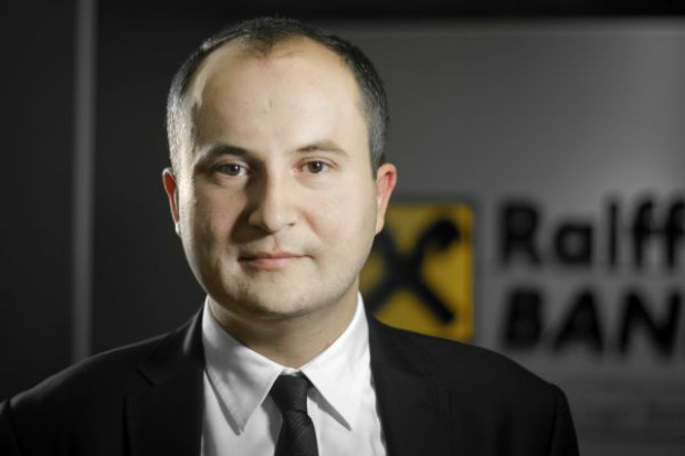Damian Oszajca, dyrektor ds. sprzedaży faktoringu - klienci strategiczni Raiffeisen Bank Polska SA Przeczytaj duży wywiad z dyrektorem Raiffeisen Bank Polska SA