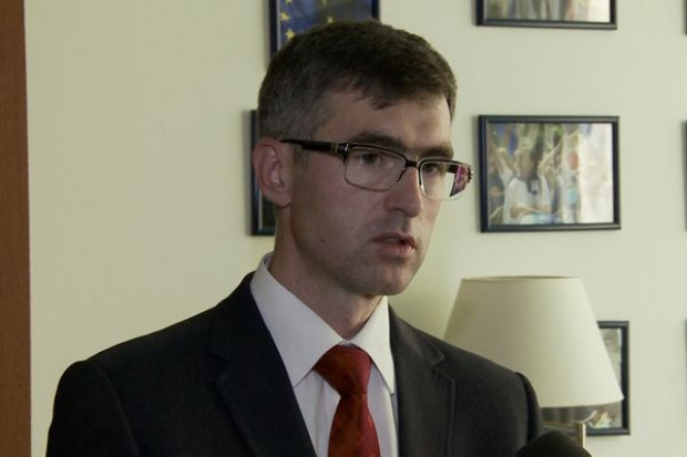 Paweł Skublicki z Dyrekcji Generalnej ds. Zdrowia i Konsumentów Komisji Europejskiej. Fot. Newseria.pl Nowe przepisy w zakresie kontroli żywności korzystne dla firm (video)