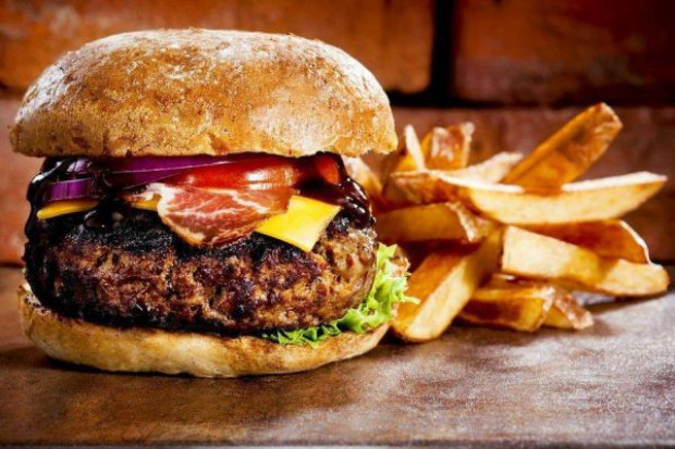 fot. fot. Guru Burger / foodpanda.pl Slow fast food i burgery opanowują Polskę