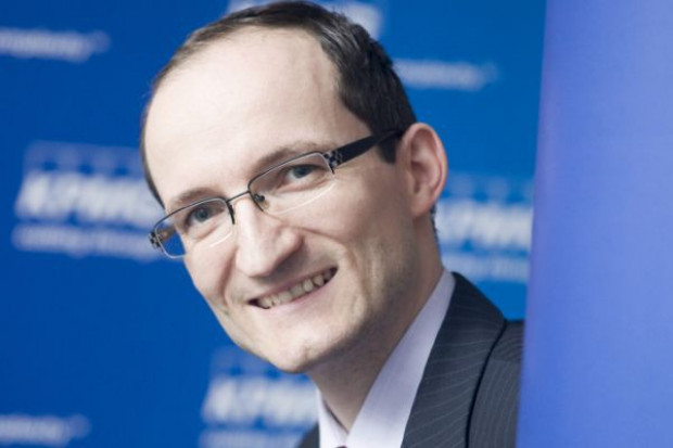 Piotr Grauer, dyrektor KPMG. Fot. PTWP Większość sieci handlowych podąża w kierunku tego samego formatu