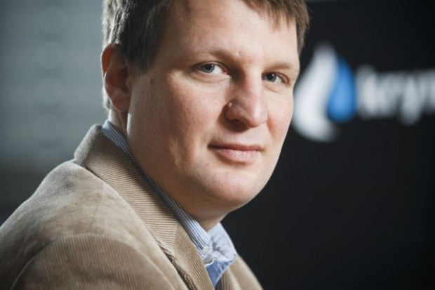 Konrad Subda, prezes zarządu, Krynica Vitamin; fot. Żelazna Studio / PTWP Prezes Krynica Vitamin: Sieci handlowe oczekują innowacji od dostawców private labels