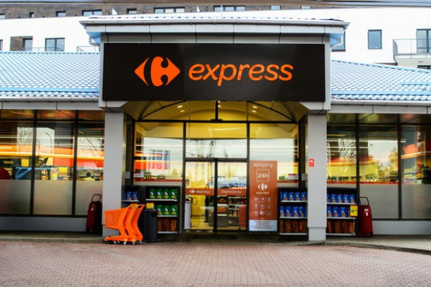 W maju i czerwcu powstały kolejne 4 sklepy Carrefour Express na stacjach paliw Lukoil. fot. Carrefour Carrefour otwiera kolejne sklepy na stacjach Lukoil