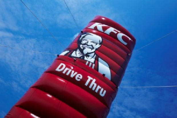 fot. materiały prasowe / KFC Sieć KFC inwestuje w dostawy