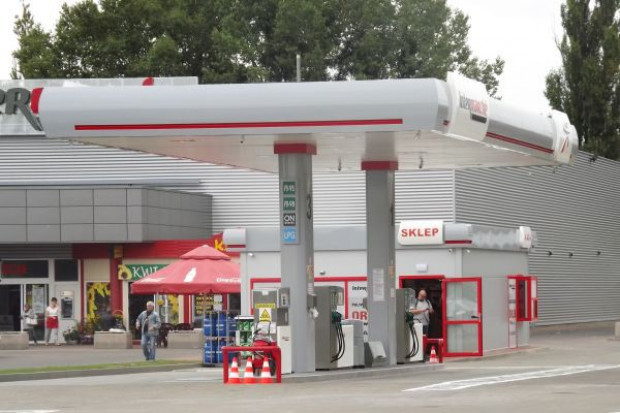 Stacja paliw Intermarche fot. Grupa Muszkieterów Intermarche umacnia pozycję na rynku przymarketowych stacji paliw w Polsce
