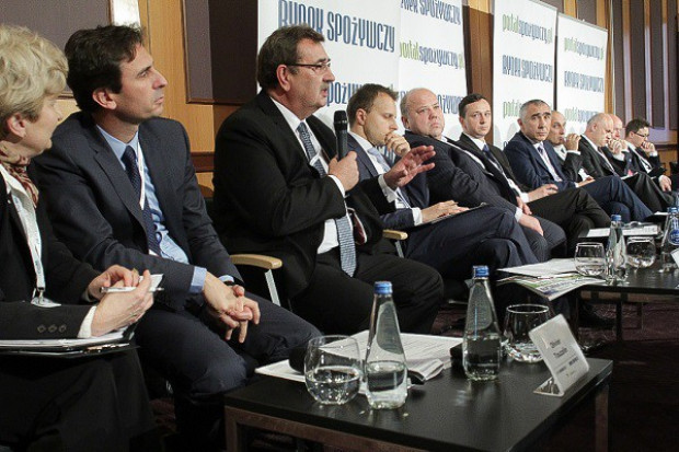 Paneliści podczas VII FRSiH w czasie sesji "Firmy spożywcze pod presją cenowo-kosztową" Producenci żywności: Współpraca z rolnikami jest niezbędna