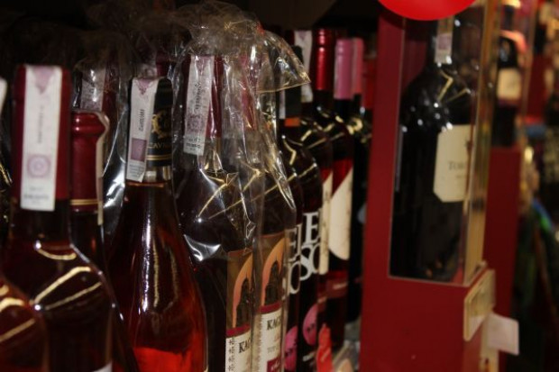 Na wina przypada blisko 9 proc. wydatków Polaków na napoje alkoholowe (fot. Łukasz Rawa) Co dziesiąta złotówka z wydatków na napoje alkoholowe przypada na wina