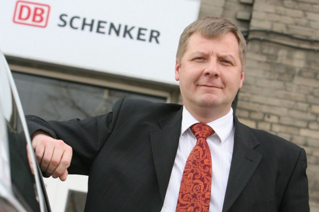 Jacek Łubniewski, dyrektor ds. kluczowych klientów DB Schenker Logistics Obsługa logistyczna sieci wymaga dużej precyzji, dyscypliny i elastyczności
