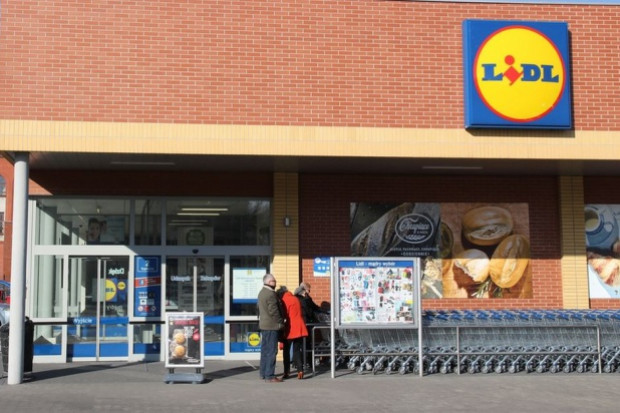 Lidl podkreśla, że współpracuje z polskimi dostawcami; fot. shutterstock.com Lidl: 70 proc. obrotu generują towary od polskich dostawców