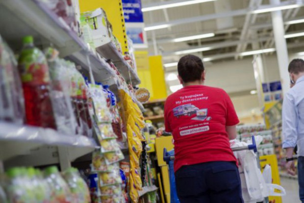 Pracownicy Tesco pikietują. Jak sieć zapatruje się na roszczenia pracowników? /fot. mat.pras. Pracownicy Tesco stracili pracę przez remont węzła drogowego?