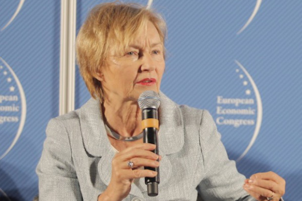 Prof. Lena Kolarska-Bobińska, Fot. PTWP 200 mln zł na badania dla konsorcjów nauki i biznesu