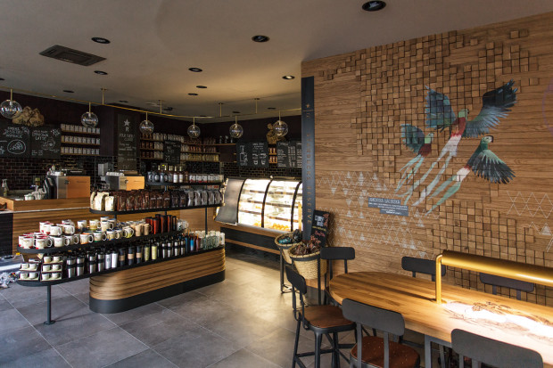 na fot. kawiarnia Starbucks Reserve w Warszawie AmRest otwiera kolejną kawiarnię konceptu Starbucks Reserve w Polsce (zdjęcie)
