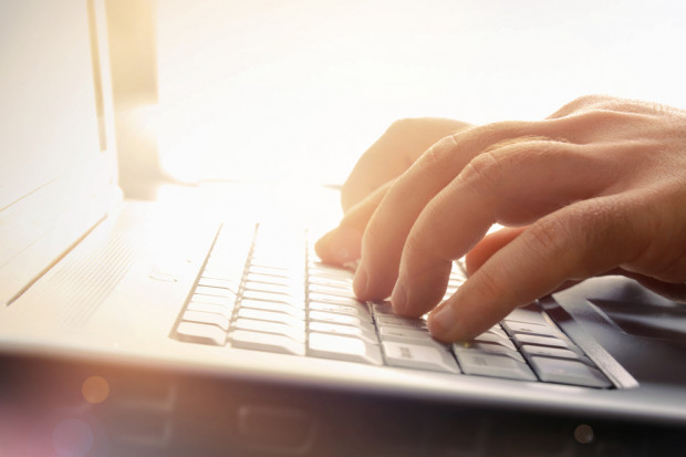 Fot. Shutterstock Blisko 76 proc. gospodarstw domowych z dostępem do internetu