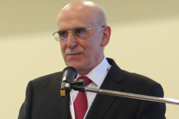Julian Pawlak, prezes Krajowej Unii Producentów Soków (KUPS) Prezes KUPS: Umowy kontraktacyjne to dla nas priorytet