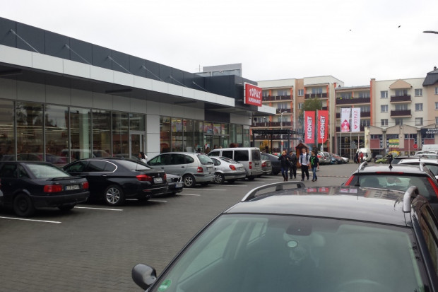 na fot. park handlowy w Lubartowie Park handlowy z marketem sieci Topaz wystartował w Lubartowie