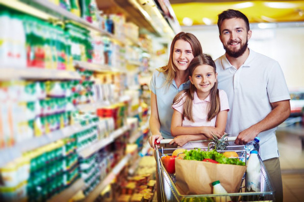 Supermarkety utrzymują poziom cenowy z listopada 2015 r. Fot. shutterstock Koszyk cen: Supermarkety utrzymują poziom cenowy z listopada 2015 r.