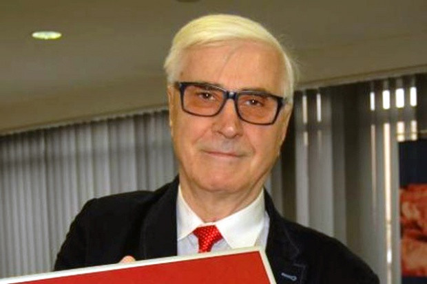 Jacek Marcinkowski, honorowy prezes Stowarzyszenia Rzeźników i Wędliniarzy RP (fot. cechrzeznikow.pl) Unijny certyfikat dla kiełbasy białej parzonej jeszcze w 2016