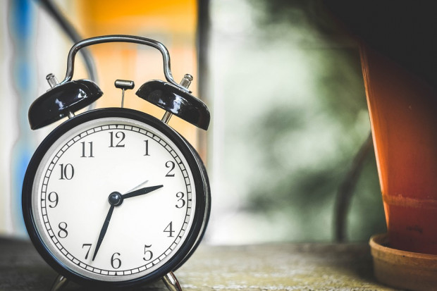Zmiana czasu na letni; fot. pixabay.com Krótsze święta. Zmiana czasu na letni w nocy z soboty na niedzielę