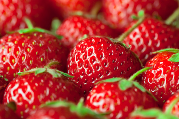 fot. shutterstock Carrefour rozpoczyna sezon na owoce miękkie z lokalnych zbiorów
