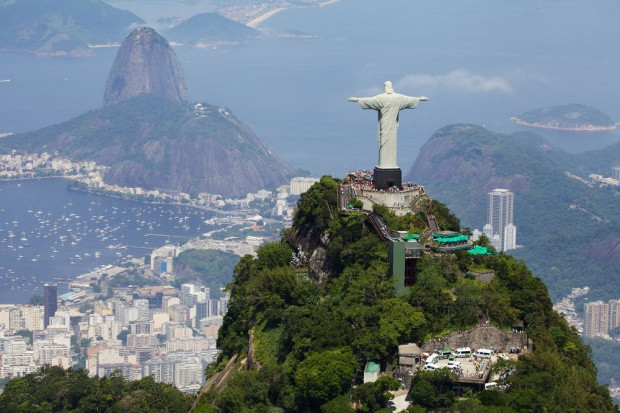 Rio de Janeiro fot. Shutterstock Brazylia, jeden z największych partnerów Polski w Ameryce Łacińskiej, może wyjść na prostą