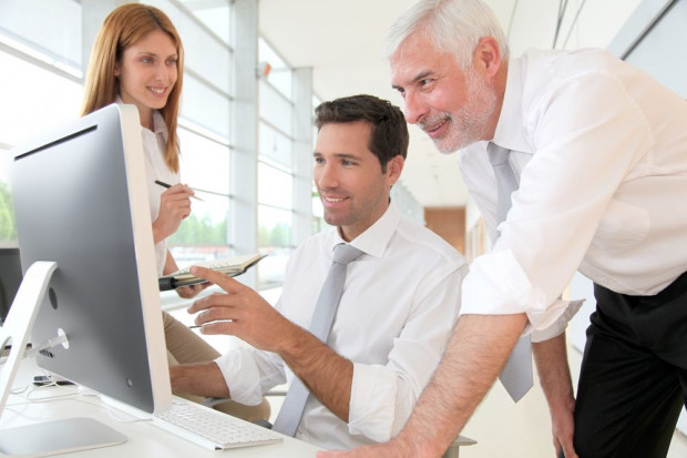 Fot. shutterstock Badanie: Rekordowa liczba firm planuje zwiększyć zatrudnienie