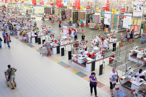 Fot. Pavel L Photo and Video / Shutterstock.com Polacy nie chcą wielkich marketów!