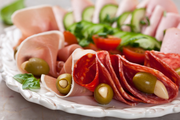 Fot. Shutterstock Ekspert: gdy surowiec stanieje, mięso kulinarne stanie się bardziej popularne