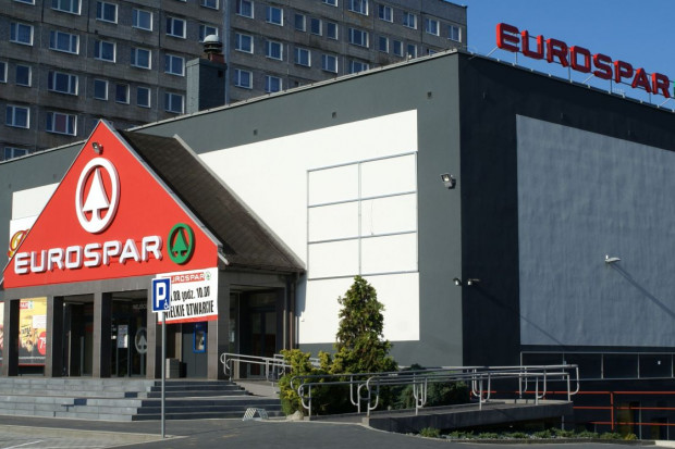 Sklep sieci SPAR w Rybniku. Fot. Spar SPAR z 220 sklepami, w tym z jednym o powierzchni 800 m2