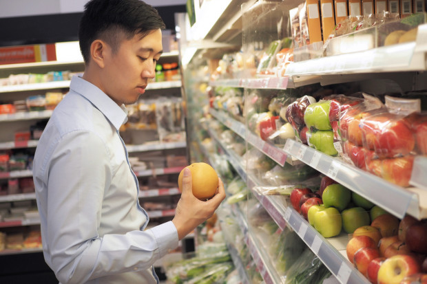 Fot. shutterstock Azjaci traktują sklepy convenience jak prywatną lodówkę